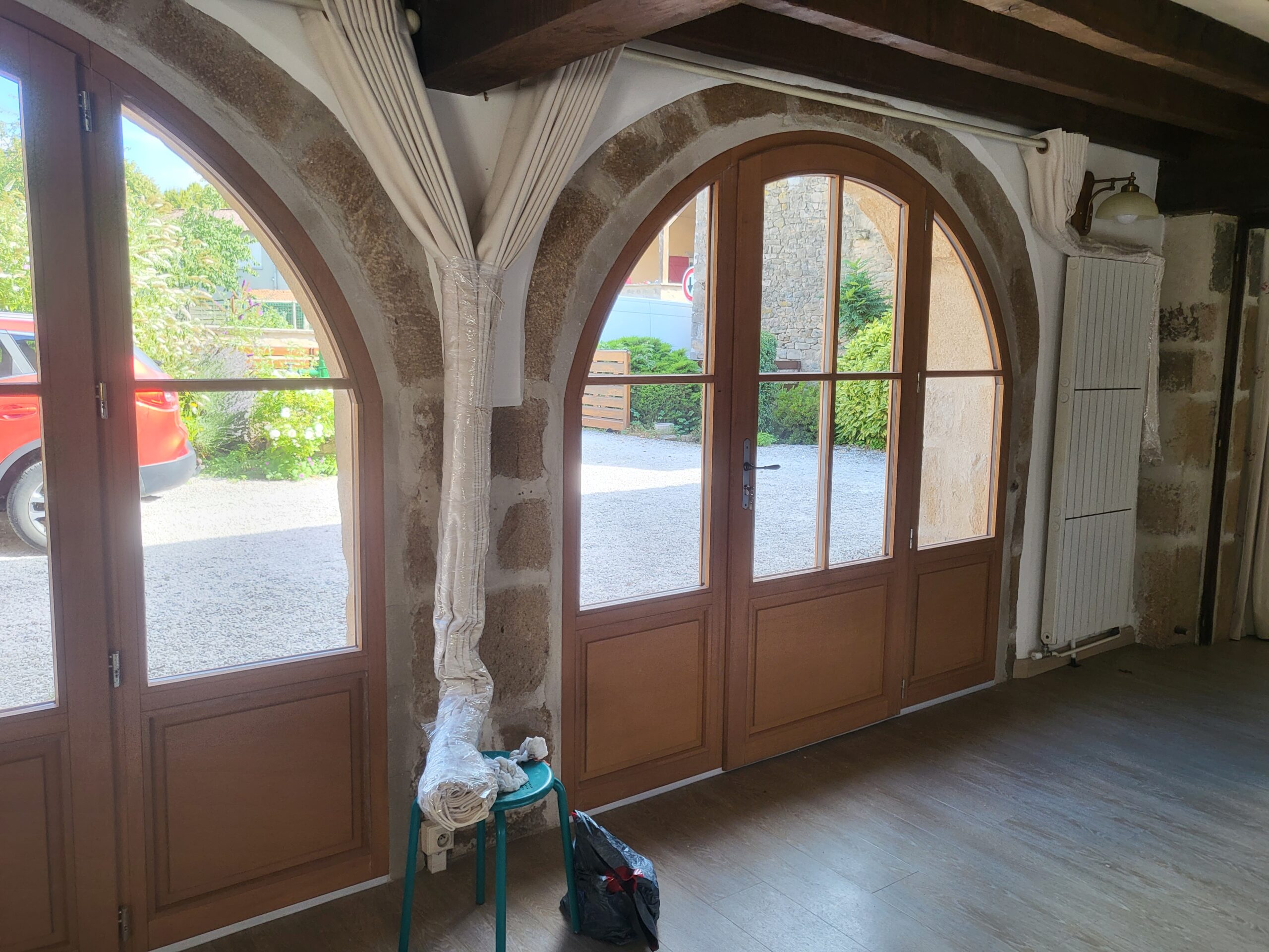 Menuiseries bois plein cintre